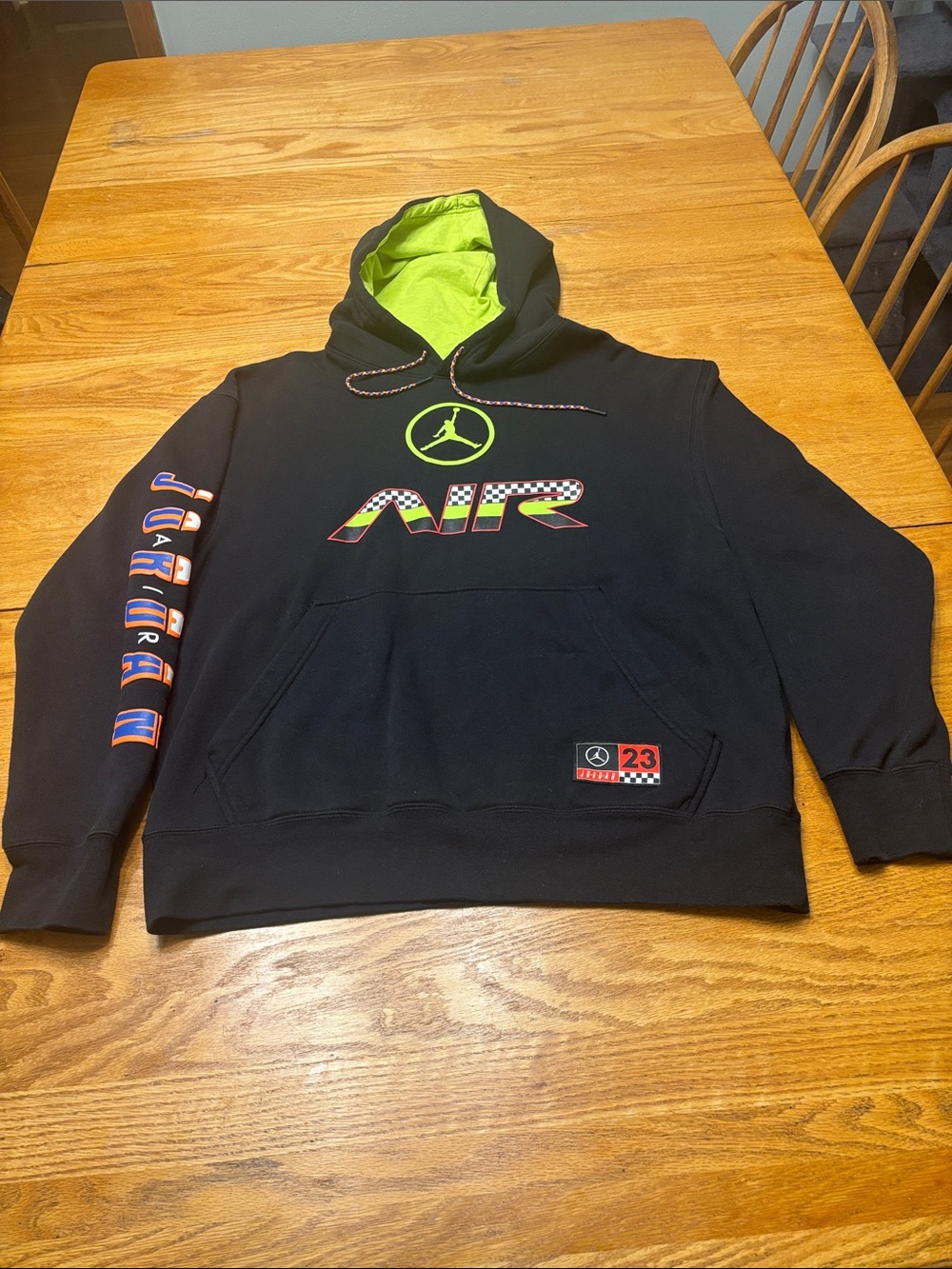 Jordan Men's Black Large Hoodie with Neon Lime Lining and Multicolor AIR Graphic - Picture 7 of 9